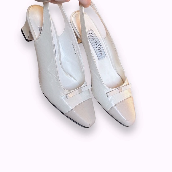 Vintage Leather Slingback Kitten Heel Sandals Neutrals Size 7.5 Women’s - Picture 1 of 10